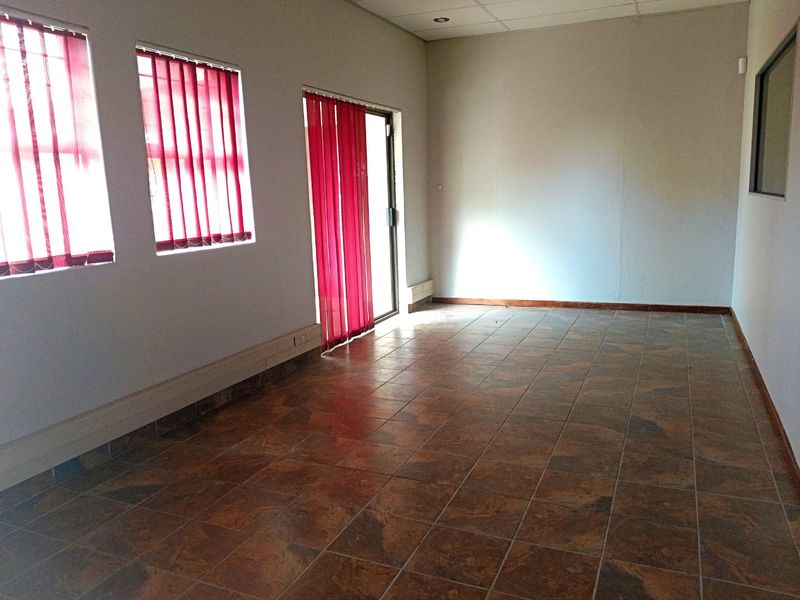 Commercial Property for Sale - Photo 7
