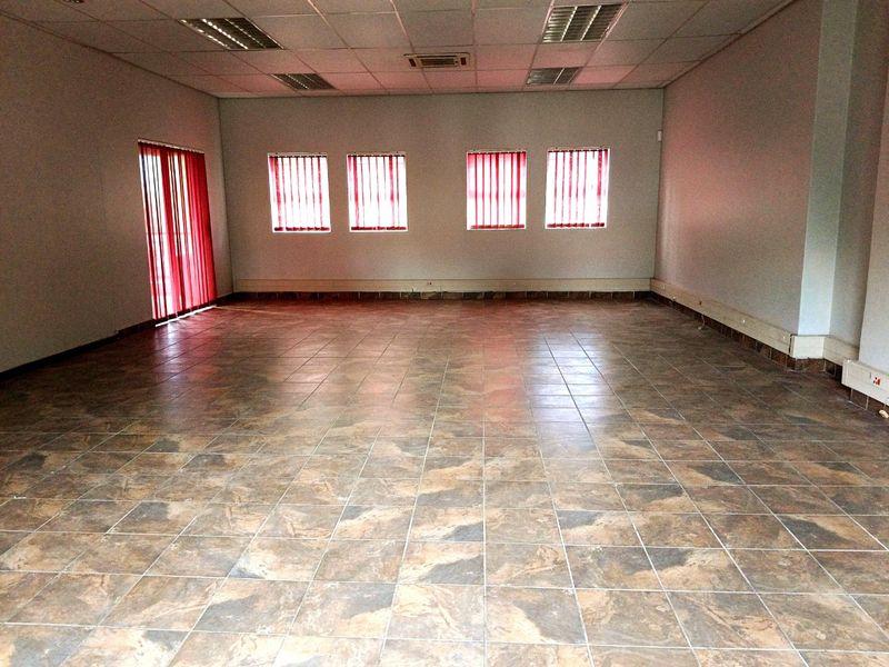 Commercial Property for Sale - Photo 6