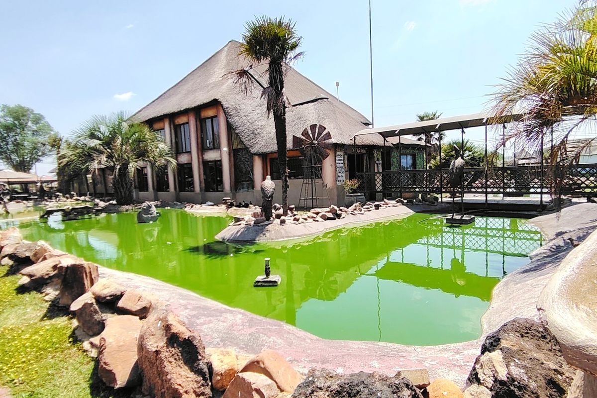 Profitable Events and Entertainment Venue with Restaurant and On-Site Accommodation – 16 Years in Operation - Photo 3
