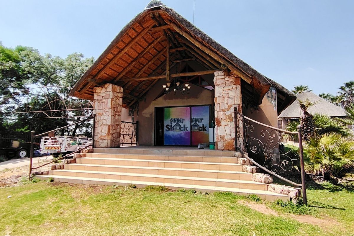 Profitable Events and Entertainment Venue with Restaurant and On-Site Accommodation – 16 Years in Operation - Photo 5