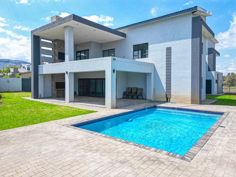 Modern Luxury Living in Gateway Manor – Hartbeespoort - Photo 6