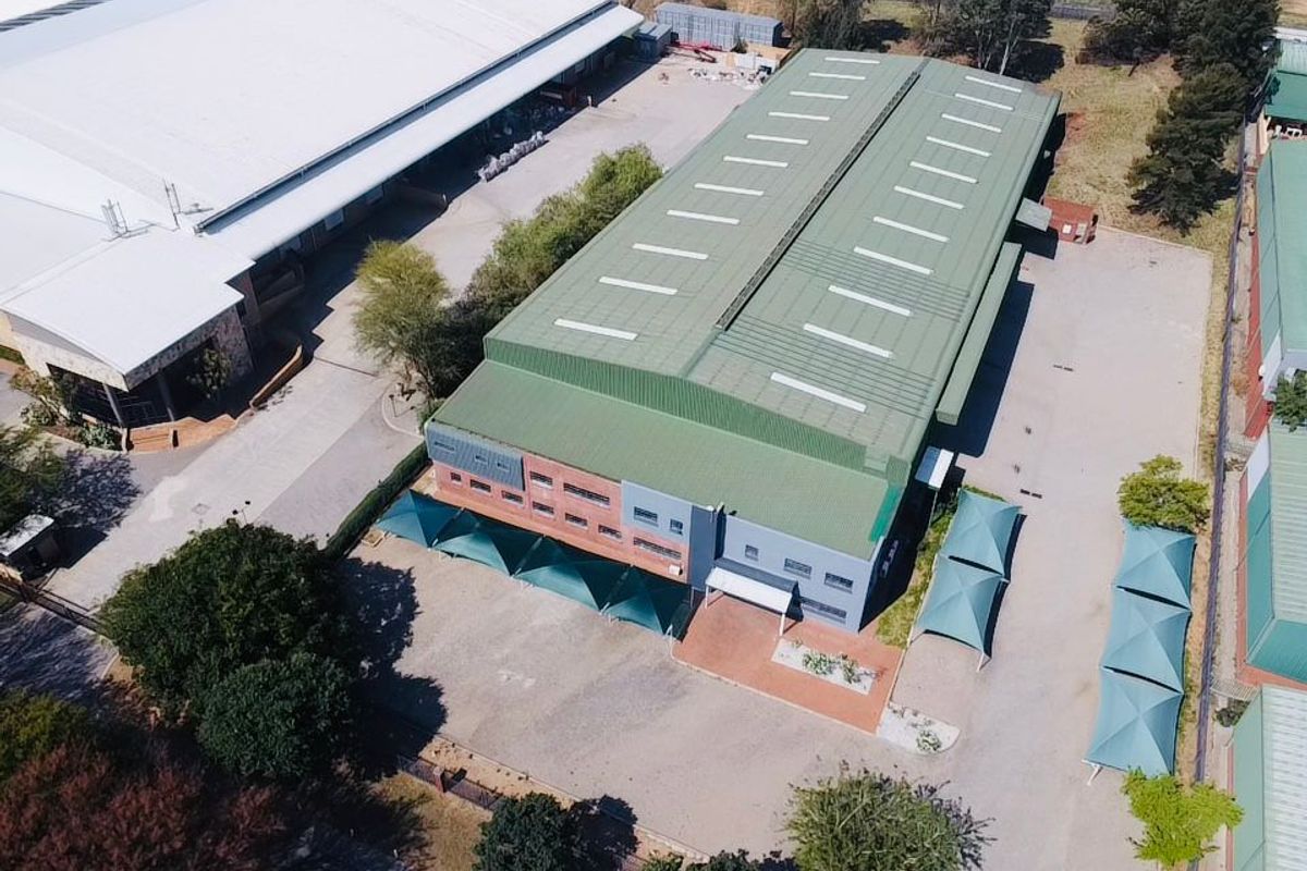 3,600m2 Modern Warehouse | For Sale or To Let | Linbro Business Park, Sandton - Photo 4