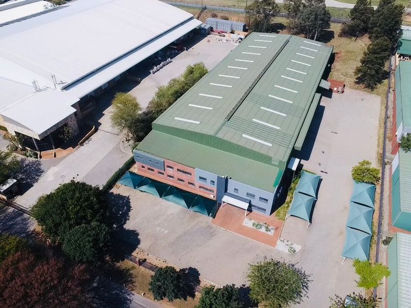 3,600m2 Modern Warehouse | For Sale or To Let | Linbro Business Park, Sandton - Photo 4