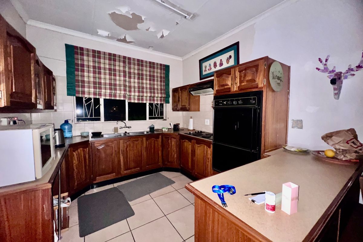 Versatile 3-Bedroom Home for Sale in Elandspark - Photo 4