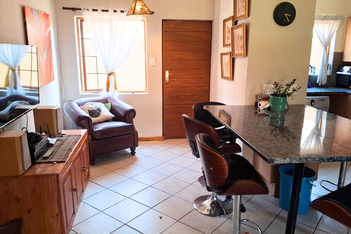 For Sale | Carlswald Crest – Modern 2 Bedroom 1 Bathroom Townhouse - Photo 5