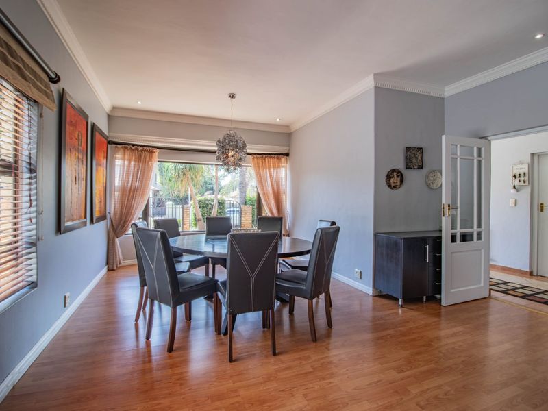 Large 5 bedroom house with a flatlet - Photo 5