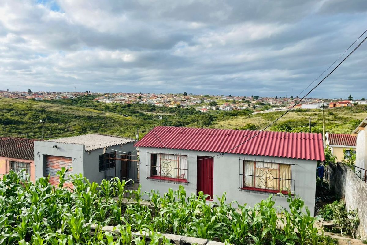 2 Bedroom House for Sale in Mdantsane NU 14 - Photo 3