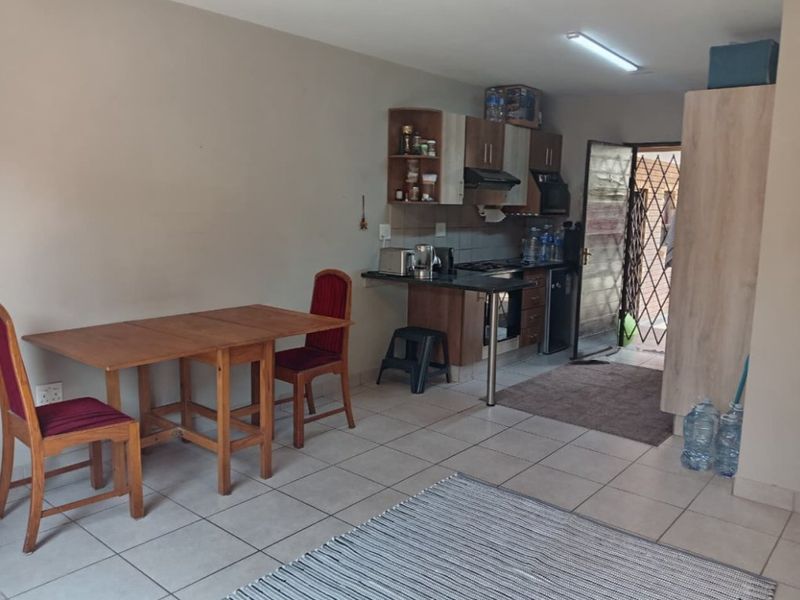 2 Bed Townhouse For Sale – Neat, Secure & Move-In Ready - Photo 10