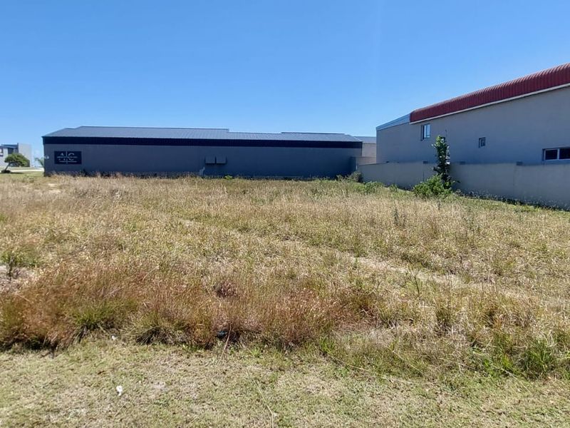 Prime Vacant Land for Sale in Fountains Estate  - Photo 5