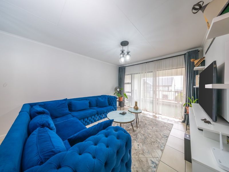 Stylish 2 Bedroom Apartment in Greenstone Crest | Greenstone Hill - Photo 10