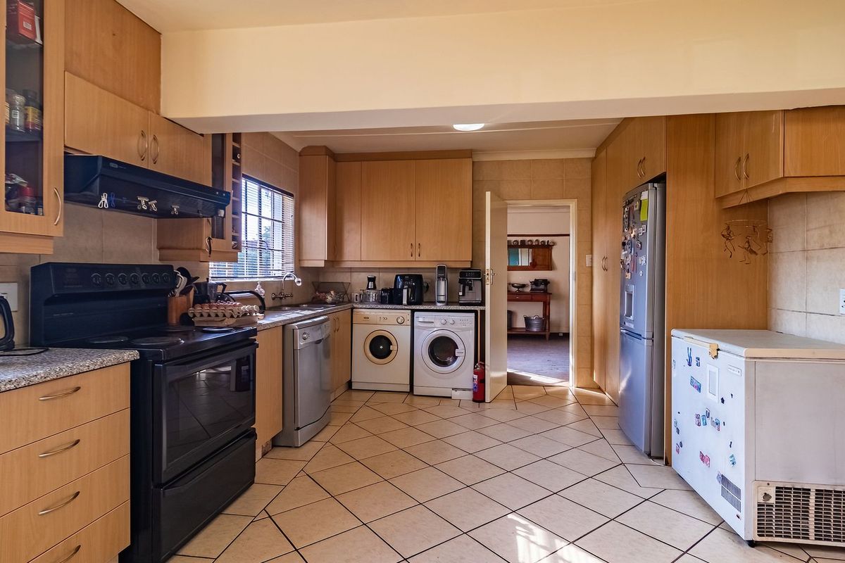 Project Home Opportunity in Hurlyvale, Edenvale! - Photo 2