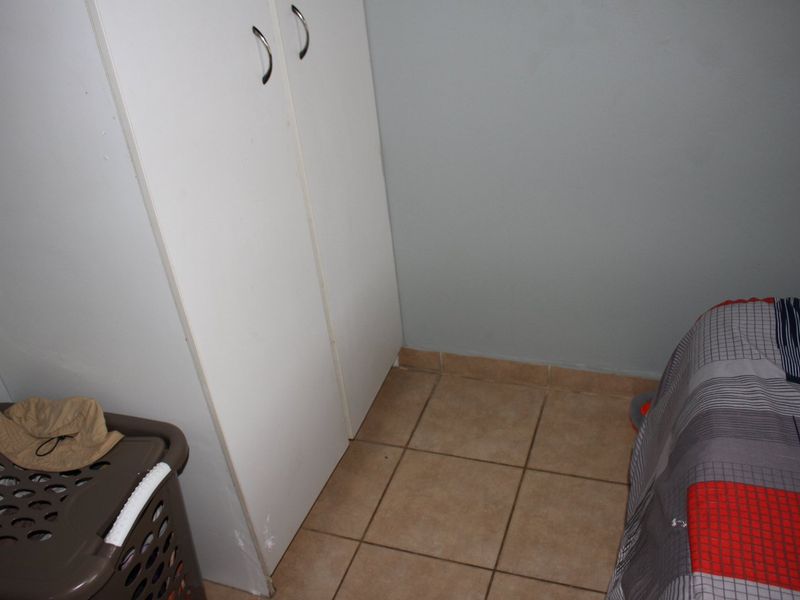 3 Bedroom Flat on the Ground Floor - Photo 8