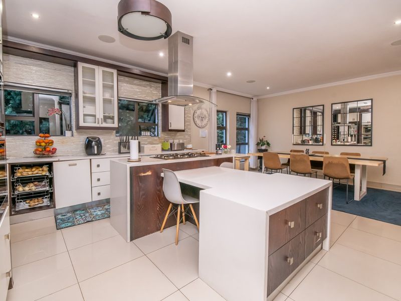 4 LARGE Bedroom home in Midlands Estate - Photo 4