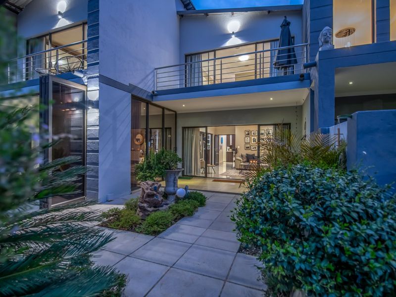 4 LARGE Bedroom home in Midlands Estate - Photo 5