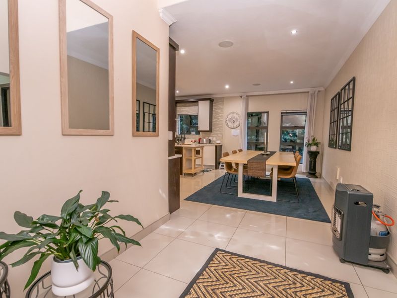 4 LARGE Bedroom home in Midlands Estate - Photo 10