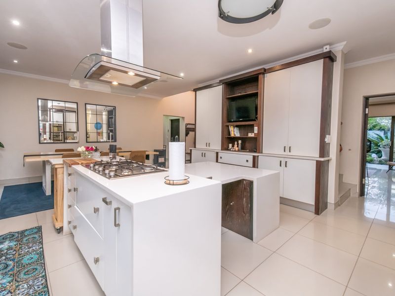 4 LARGE Bedroom home in Midlands Estate - Photo 8