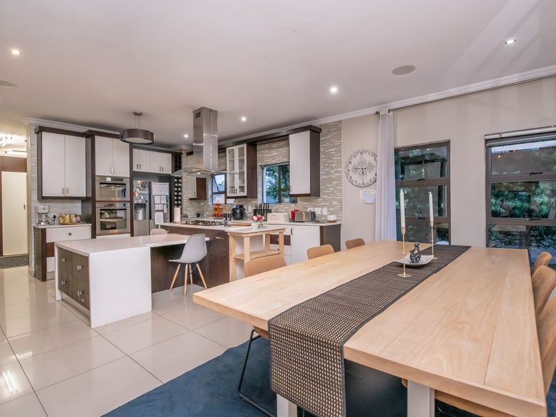 4 LARGE Bedroom home in Midlands Estate - Photo 6