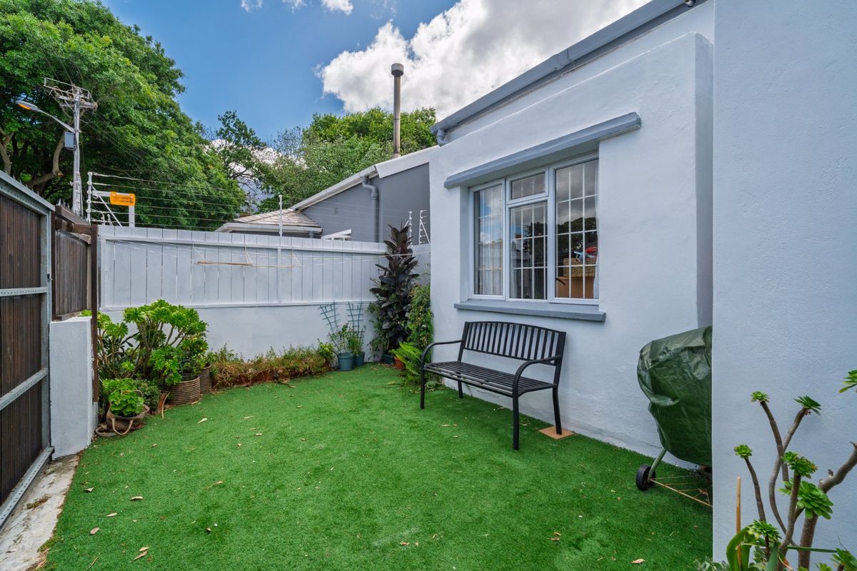 Quaint Character Cottage in the Heart of Rondebosch Village | Southern Suburbs  - Photo 2