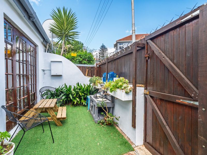 Quaint Character Cottage in the Heart of Rondebosch Village | Southern Suburbs  - Photo 4
