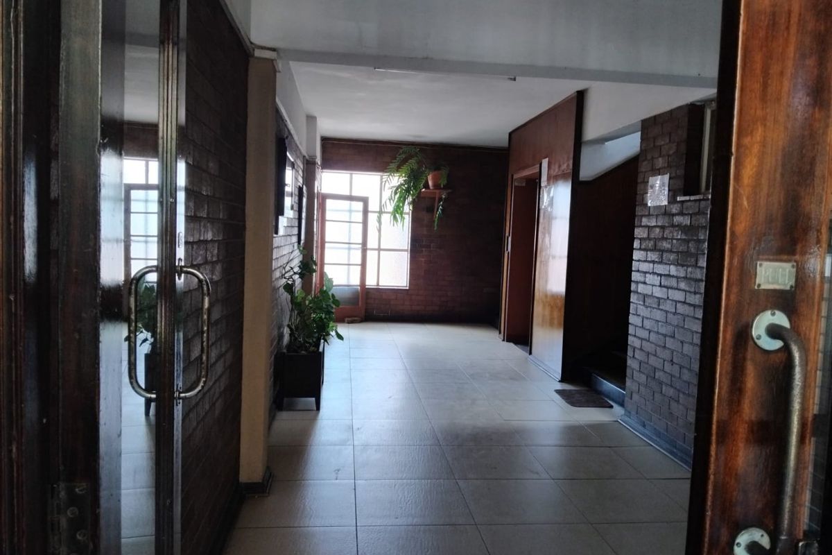 1 bedroom and 1 bathroom apartment available for rental Call  us Now! - Photo 2