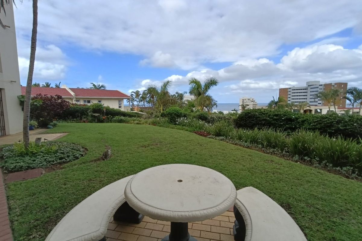 Ground floor 2 bedroom, 2 bathroom apartment to let in Central Umhlanga. - Photo 3