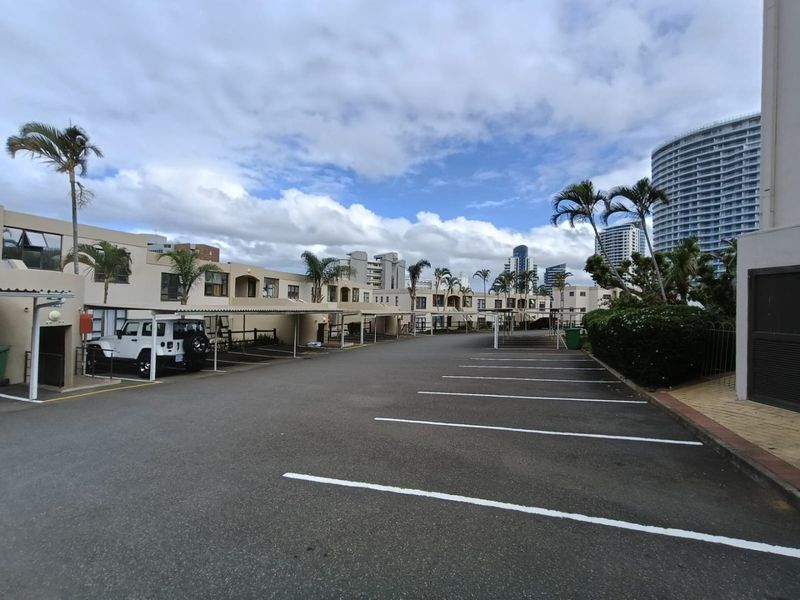 Ground floor 2 bedroom, 2 bathroom apartment to let in Central Umhlanga. - Photo 2