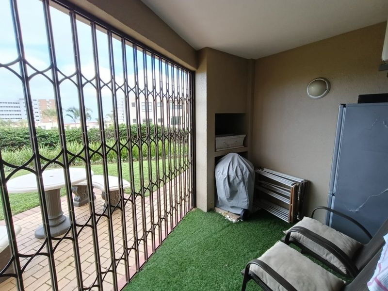 Ground floor 2 bedroom, 2 bathroom apartment to let in Central Umhlanga. - Photo 7