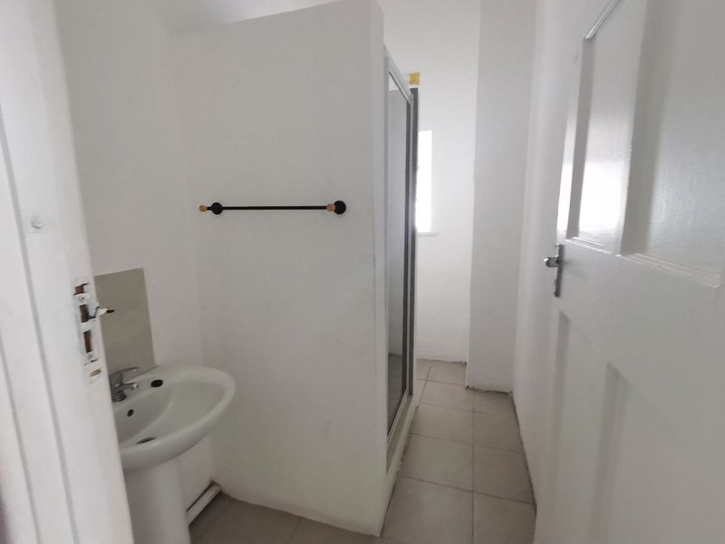 1 bedroom to let in Central - Photo 5