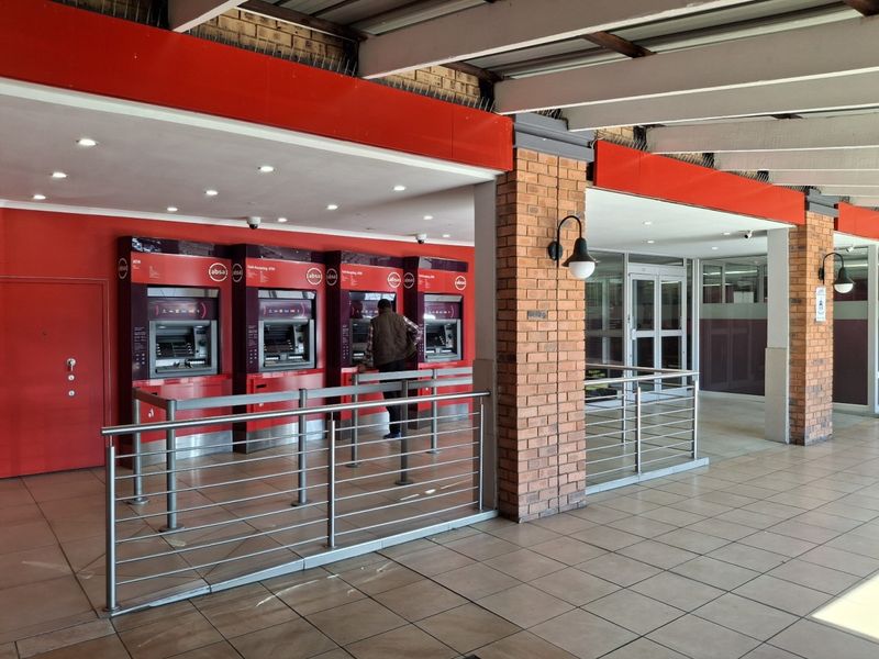 Retail Shop (115 square meters) to let in Roxy’s Village Walk, Church Street, in Bronkhorstspruit Central. - Photo 7