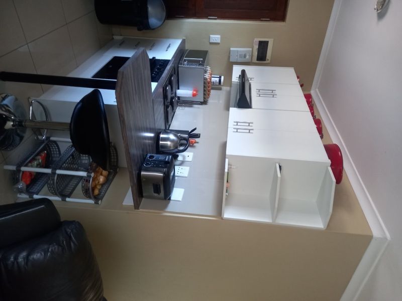 Stunning 3 Bedroom Home for Sale in Hamilton Estate, Kuilsriver(Kalkfontein)  - Photo 5