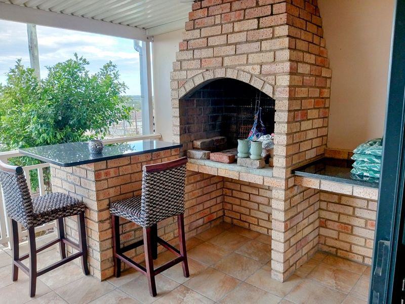 Stylish Lock - Up - and - Go Home with Views in Gonubie's Sea/Riverside Holiday Village - Photo 8