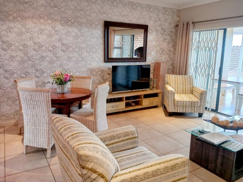 Stylish Lock - Up - and - Go Home with Views in Gonubie's Sea/Riverside Holiday Village - Photo 6