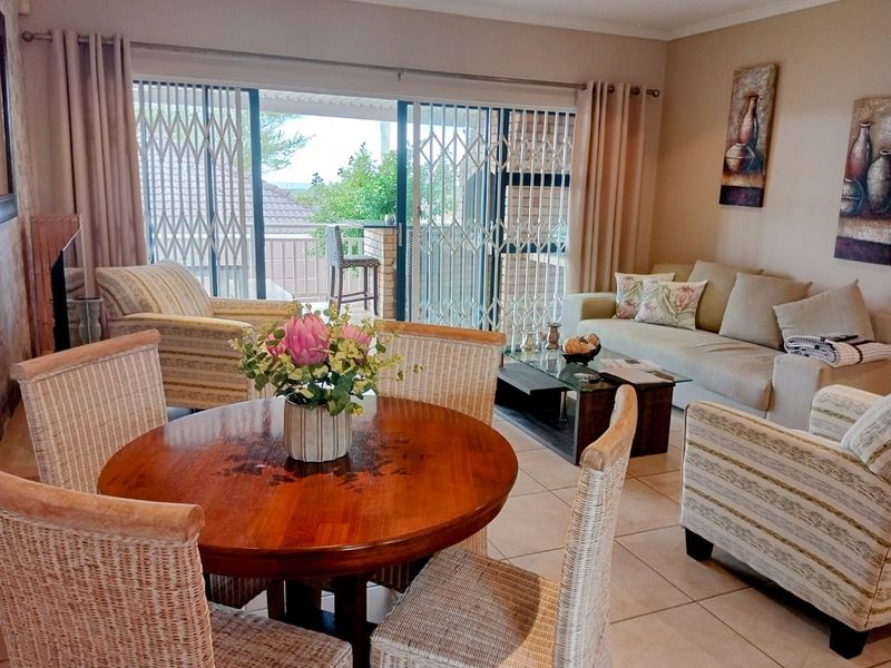 Stylish Lock - Up - and - Go Home with Views in Gonubie's Sea/Riverside Holiday Village - Photo 3