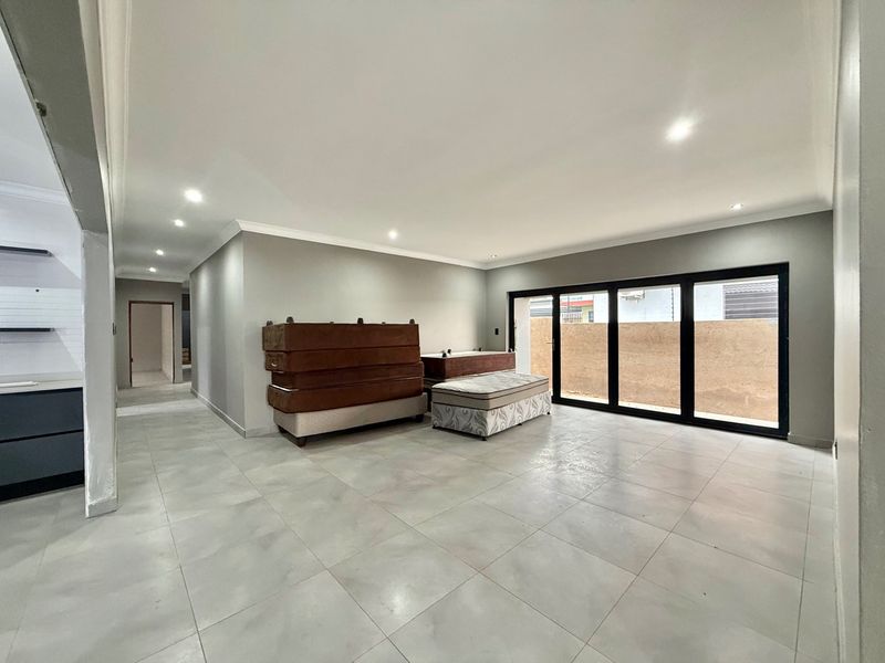 Generous Proportions With Premium Finishes Throughout - Photo 9