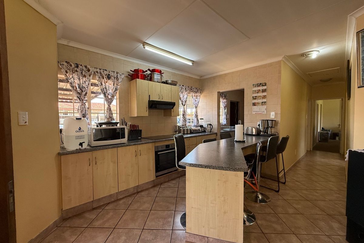 Secure Estate Living Home with Future Development Potential - Photo 5