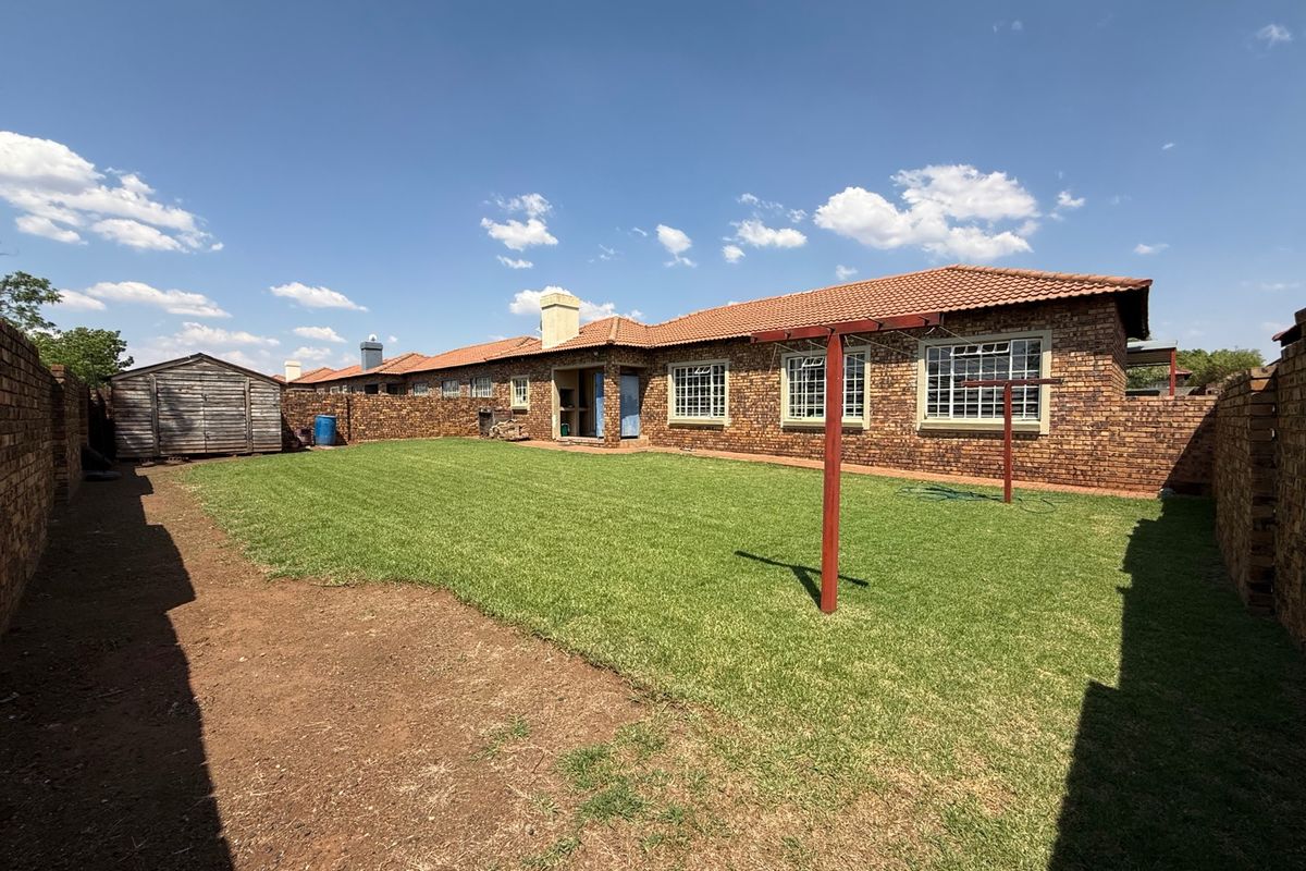 Secure Estate Living Home with Future Development Potential - Photo 2