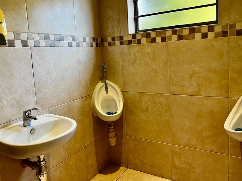 PRIME OFFICE SPACE TO RENT WITH PARKING, SECURITY AND SUSTAINABLE ENERGY SOLUTIONS - Photo 10