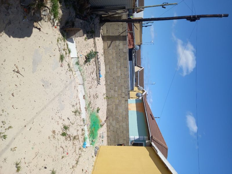 2 Bedroom House for Sale in Mfuleni - Photo 3