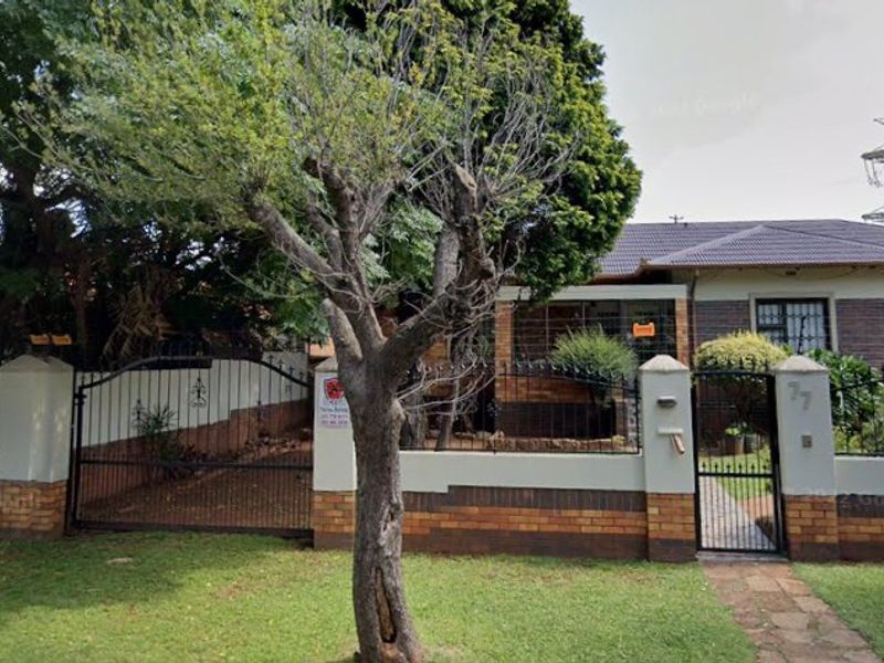 3 Bed House for Sale – Spacious Family Home with Flatlet in Secure Gated Area - Photo 2
