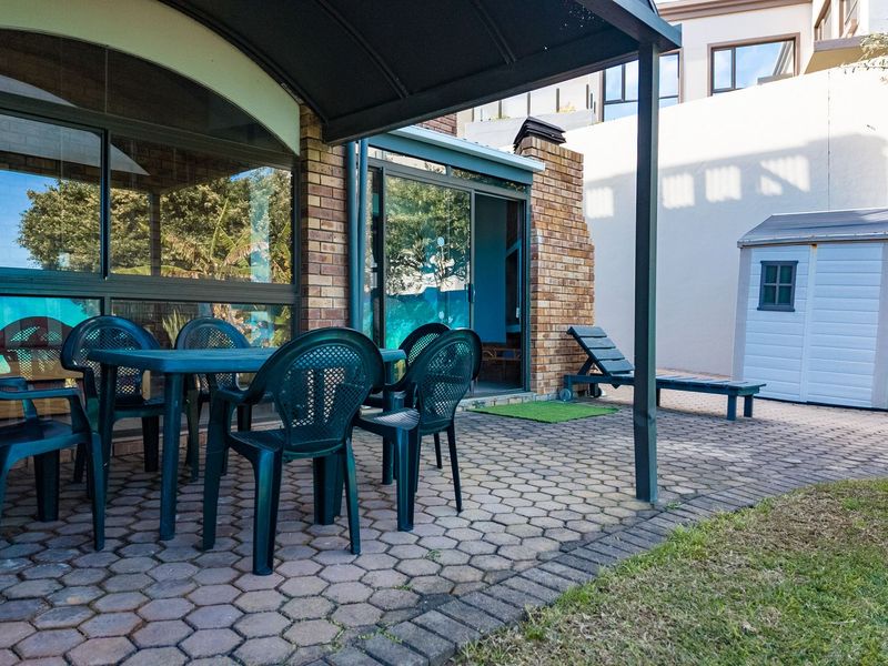 BEACHFRONT LUXURY WITH PRIVATE PATHWAY TO MYOLI BEACH  - Photo 9