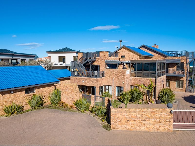 BEACHFRONT LUXURY WITH PRIVATE PATHWAY TO MYOLI BEACH  - Photo 6