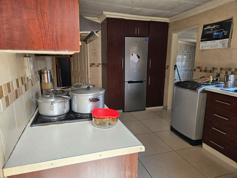 Daveyton 4 Room house for sale - Photo 5
