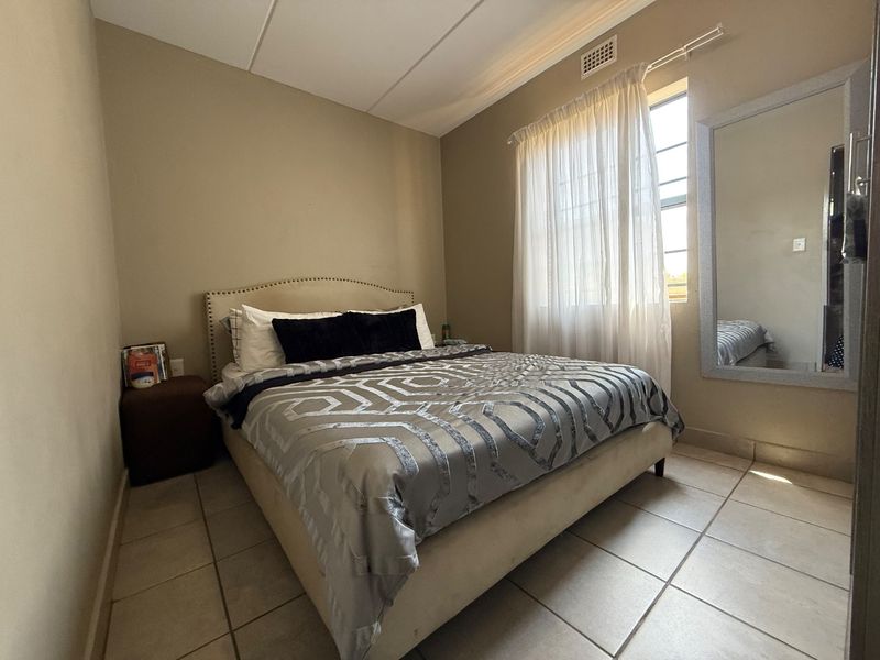 Immaculate 2 Bedroom Groundfloor Apartment For Sale - Photo 9