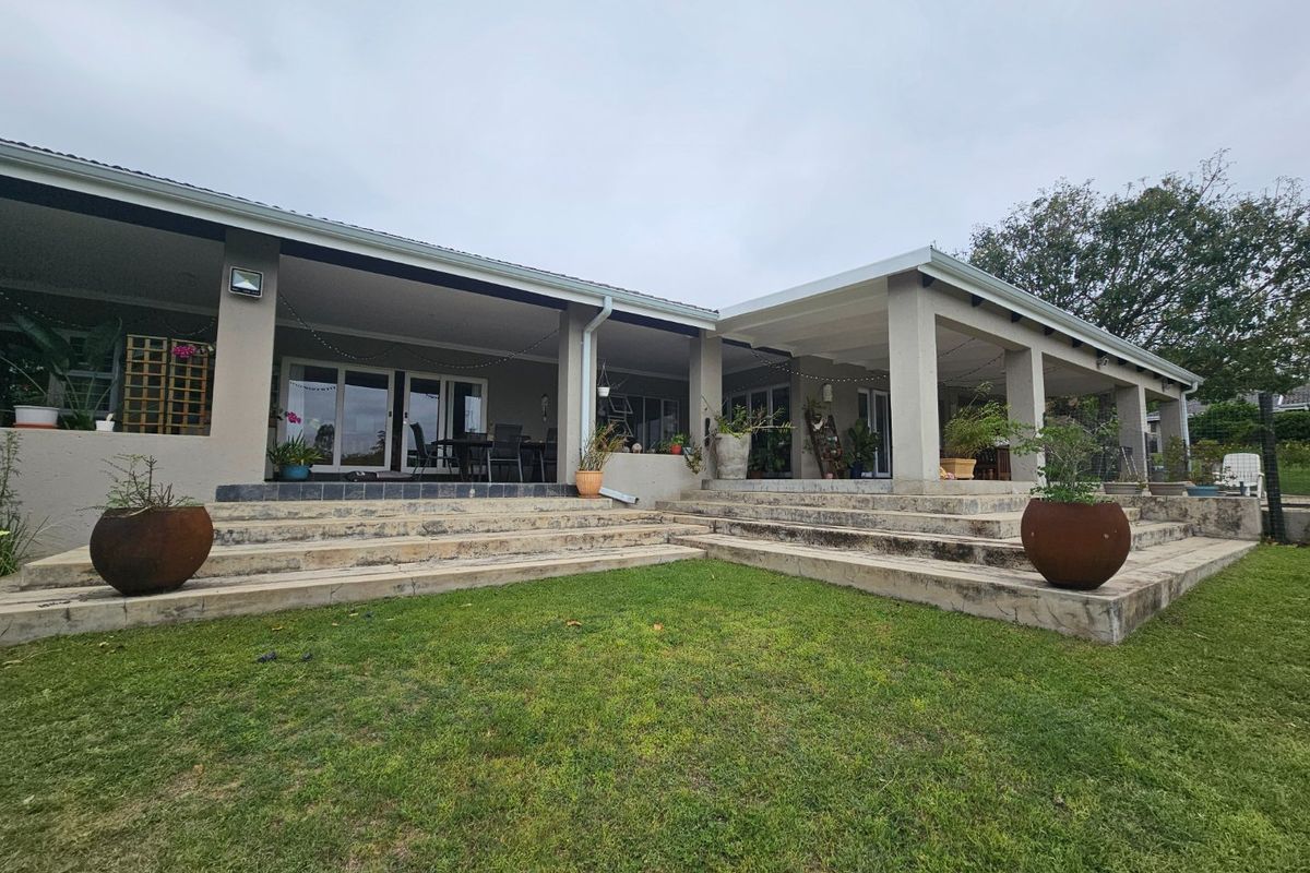 Lifestyle Farm, Close to N4, Beautiful Homes, Water Rights - Photo 4