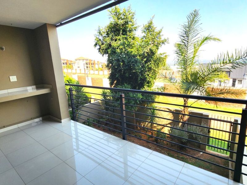 2 Bed Flat for Sale – Modern Living with Top-Class Amenities - Photo 5