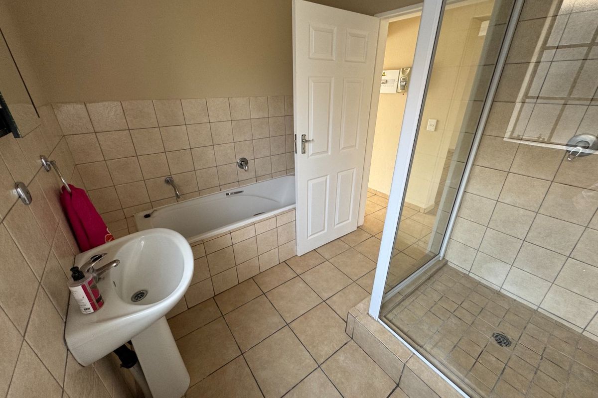 Neat and Cozy Starter Home with Modern Features - Photo 5