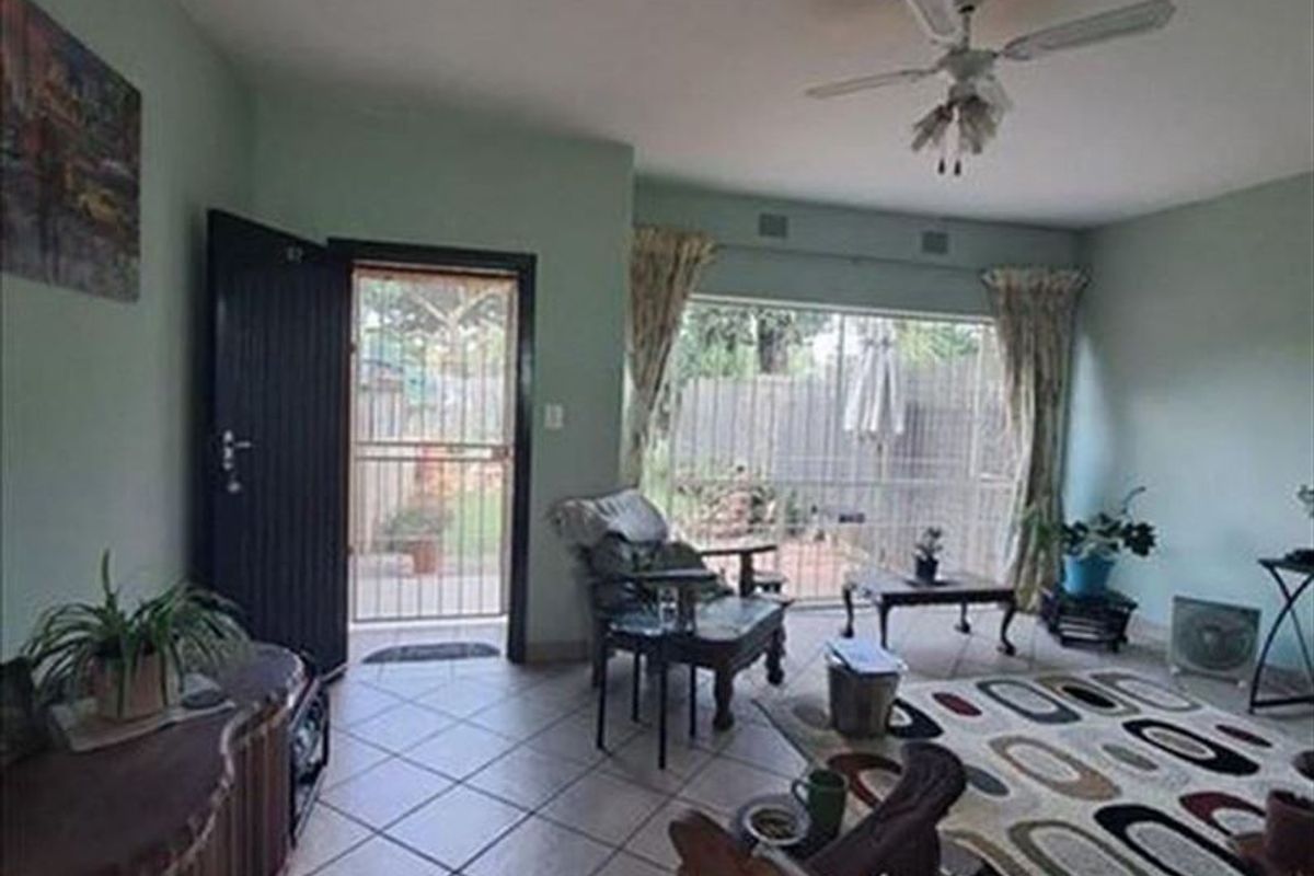 Charming and Practical Home in a Quiet Neighborhood - Photo 2