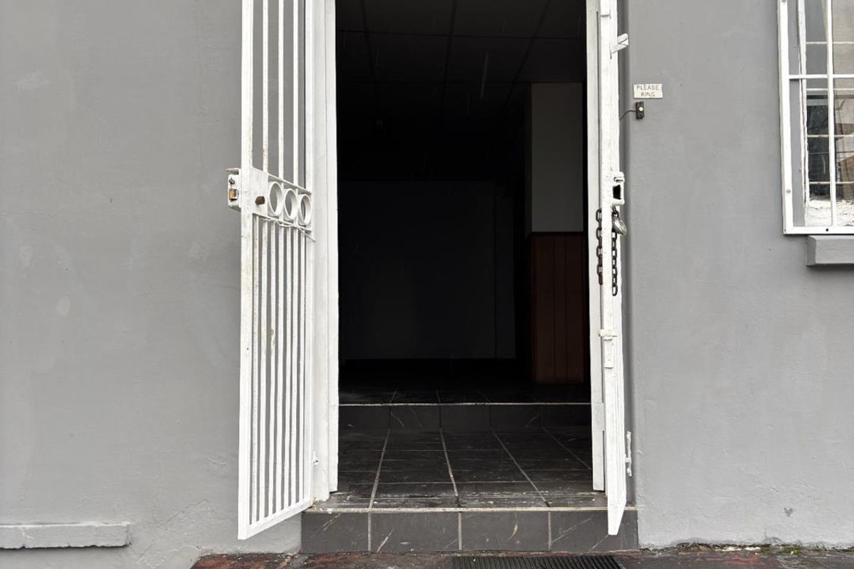 Commercial Property To Let In Congella, Durban - Photo 3
