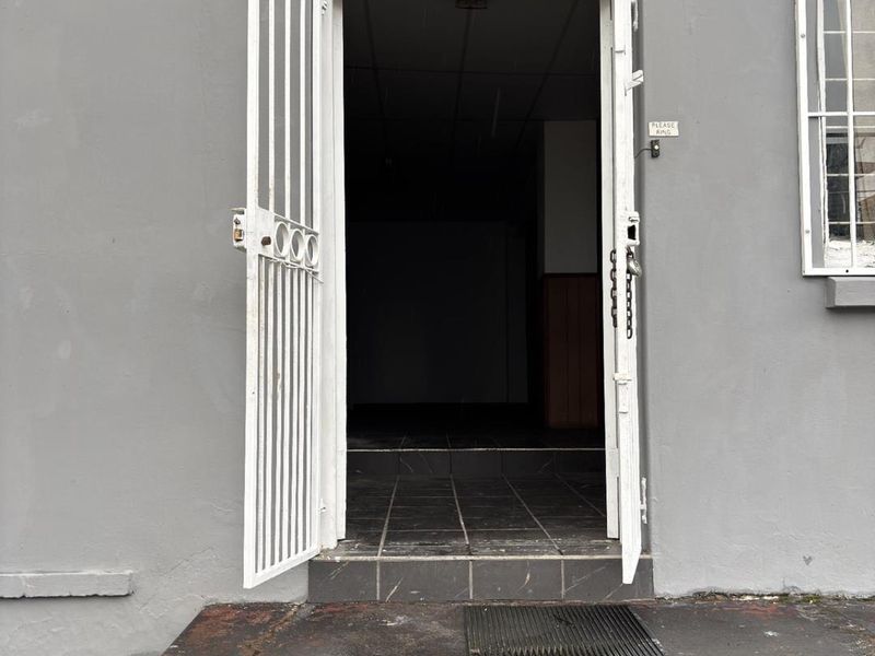 Commercial Property To Let In Congella, Durban - Photo 3