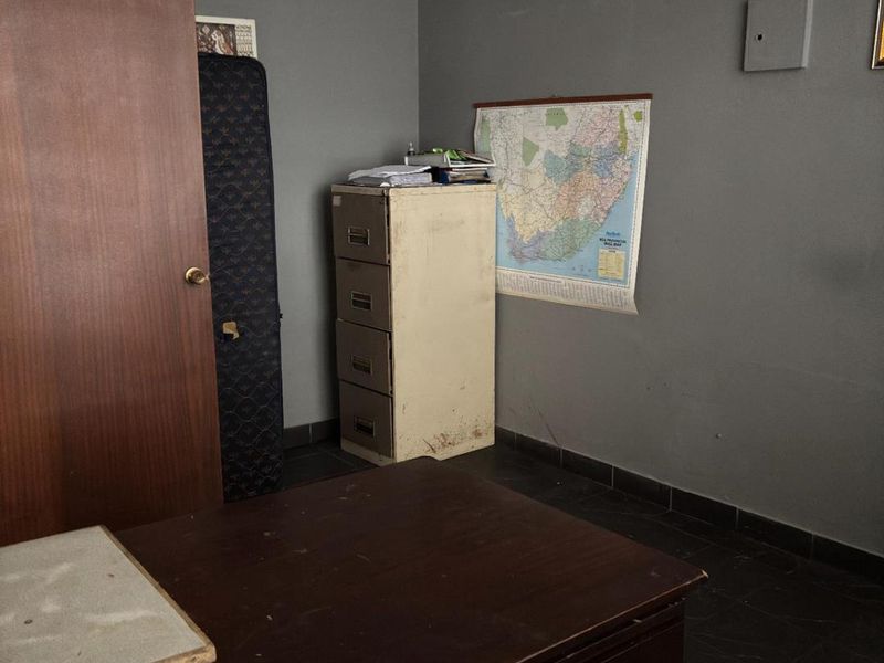 Commercial Property To Let In Congella, Durban - Photo 7